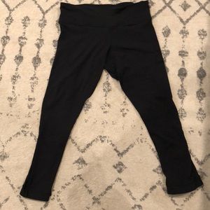 Lululemon cropped black leggings